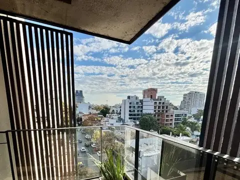 Excelente Monoambiente con balcon aterrazado apto vivienda o profesional inmejorable zona