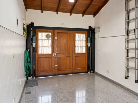 Casa en Venta en Bernal, USD 230.000