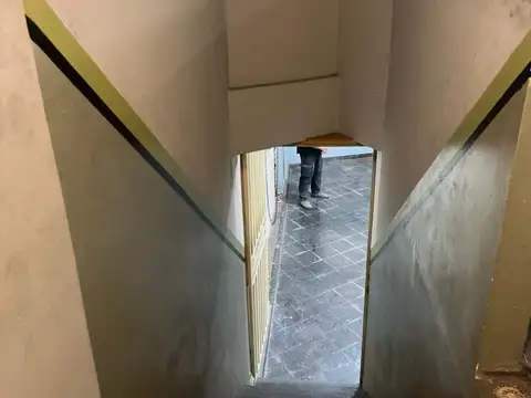 Local en Alquiler Via Púb.