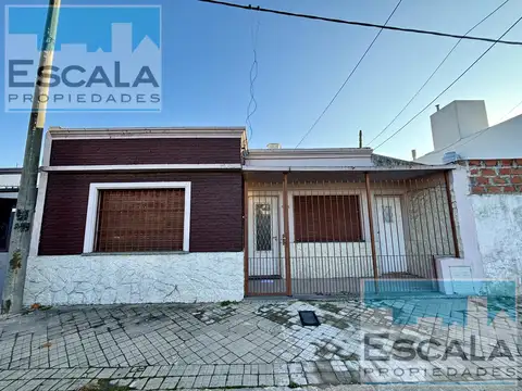CASA DE UN DORM CON PATIO EN VENTA Y ALQUILER