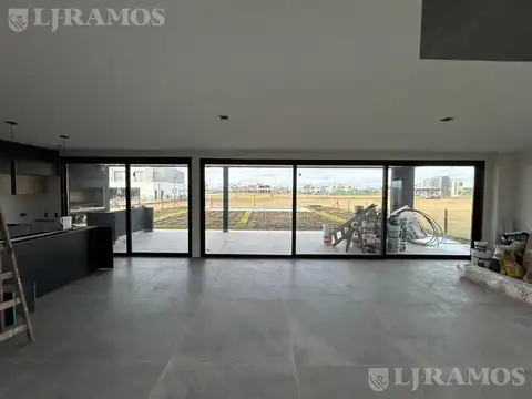 Casa en Venta al Este