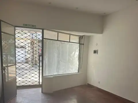 Local en Alquiler en Martinez, $ 720.000