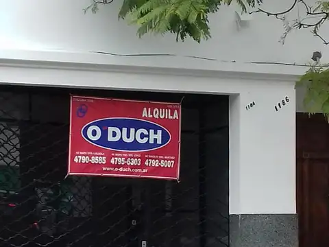 Hipólito Yrigoyen al 1100