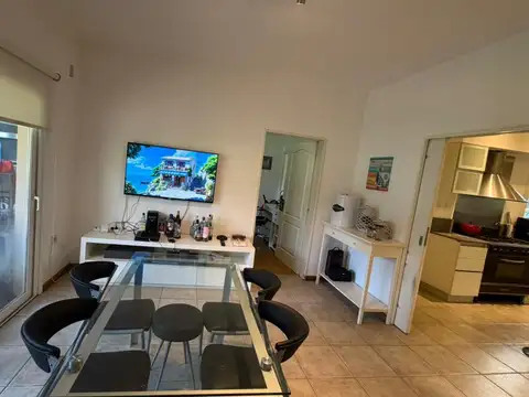 Casa en Venta con 3 cocheras