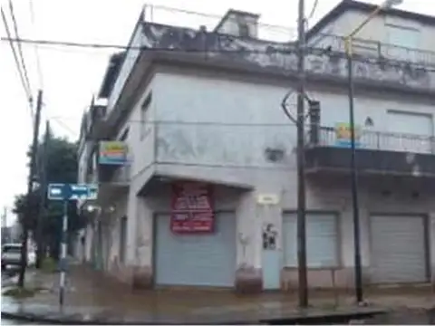 Local en venta esquina OPORTUNIDAD