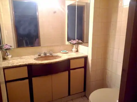 Departamento 4 ambientes con 2 baños