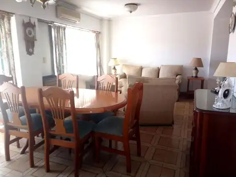 Avenida Luro e/ Santa Fe y Corrientes