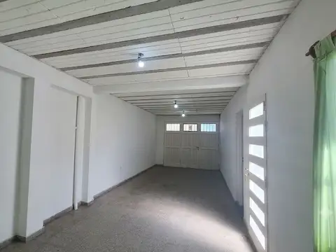 Depto Tipo Casa en Alquiler de 4 ambientes