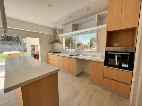 Casa en Venta de 5 dormitorios