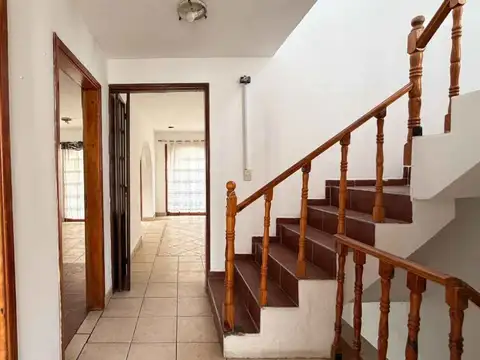 Depto Tipo Casa en Venta de 4 dormitorios