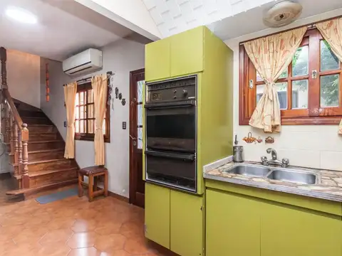 Casa en Venta con 1 cochera