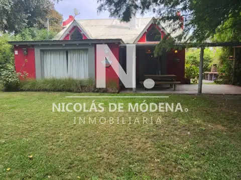 En venta casa de 4 dormitorios en el Tesoro, con galeria. 