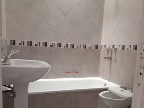 Depto Tipo Casa en Venta 46 años