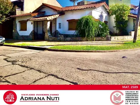 HAEDO - CHALET DE 4 AMBIENTES