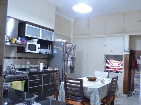 Hermosa casa en Centro de Ituzaingó Sur lote de 8.66x43.30