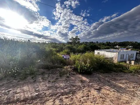 VENTA A MTRS DEL MONUMENTO AL INDIO