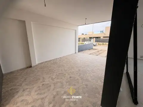 Casa 6 ambientes con 3 baños