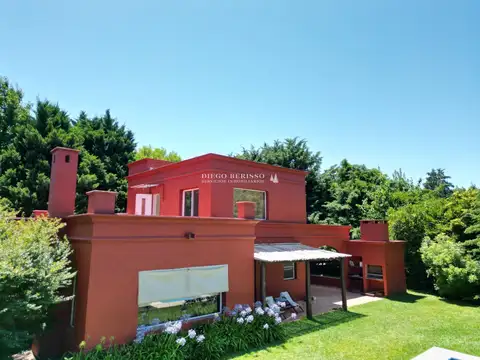 CASA EN EXALTACION DE LA CRUZ - BARRIO SAN JOAQUIN