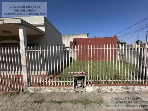 VENTA DE CASA EN ITUZAINGO DE 4 AMBIENTES - APTO CREDITO