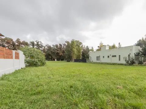 Venta de terreno de 791 m2 en El Pato
