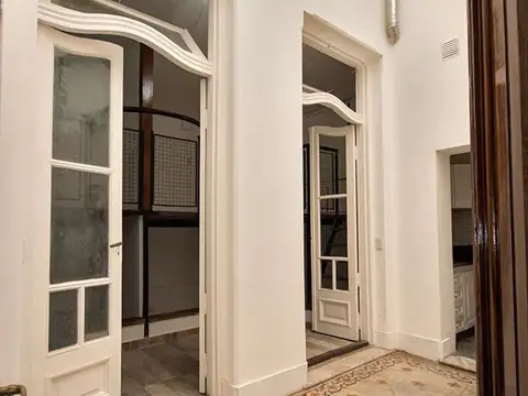 Oficina en Alquiler 80 años