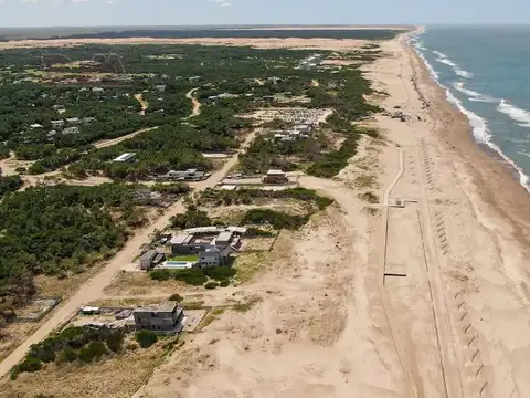 Terreno en Venta 40  mts Fondo