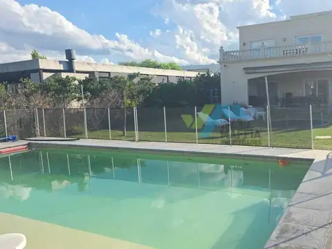 Casa en Venta de 5 dormitorios