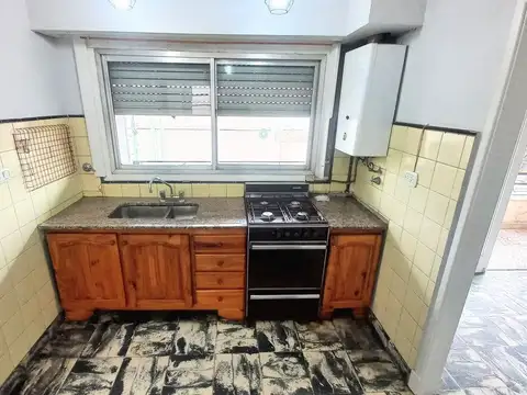 Depto Tipo Casa en Venta en Lanus Oeste, USD 59.900