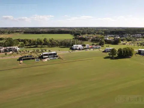 Panamericana, km 56,5, Pilar. Barrio Cabriolet, Pilará