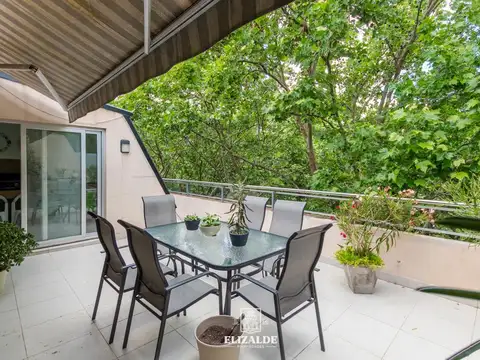 Av. del Libertador y Martin Rodriguez - Dúplex Impecable con parrilla, terraza, 2 coch y pileta -