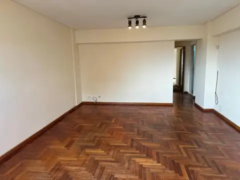 Departamento tres ambientes Mitre y Otto Goedecke