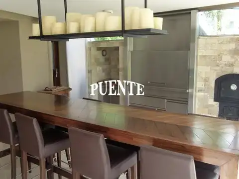 Casa en Venta de 4 dormitorios