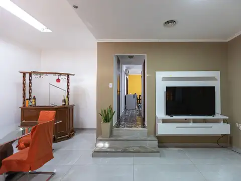 PH en Venta en Mataderos, CABA