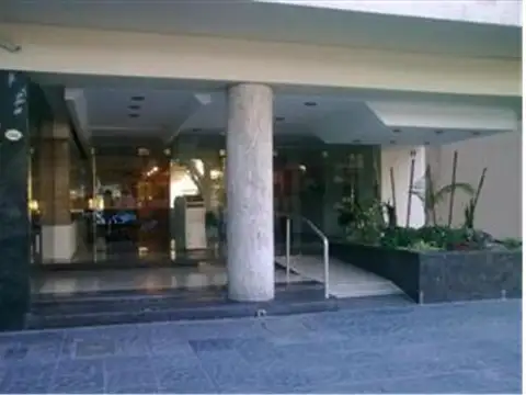 ALQUILER 2 AMBIENTES PISO 14°, CON VISTA ABIERTA, AL NORTE