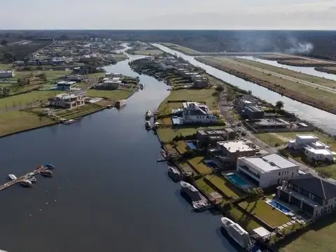 Countries Y Barrios Cerrados Venta Albanueva