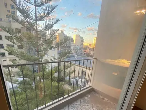 DTO.  EN ALQUILER PARQUE RIVADAVIA APTO PROFESIONAL