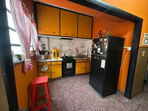 Ricardo Balbin 1600, Piso 0