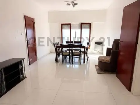 Casa en Venta en Manuel B Gonnet, USD 190.000