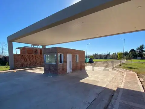 Terreno en Venta 30  mts Fondo