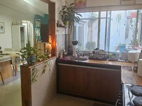 Depto Tipo Casa 2 ambientes con 1 baño