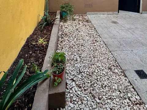 DEPARTAMENTO 2 AMBIENTES AMPLIO EN MUÑIZ CÉNTRICO Azcuenaga al 300