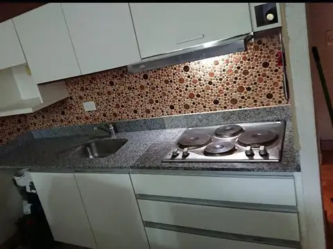 Departamento en Alquiler con 1 cocheras