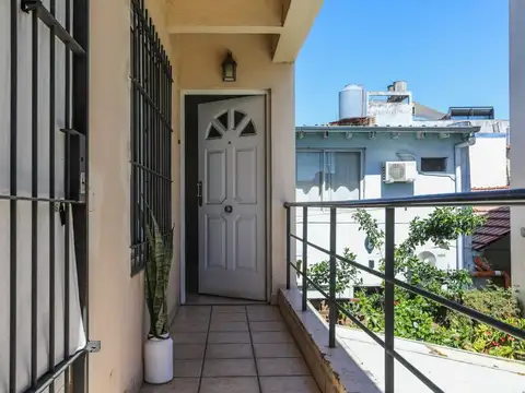 Depto Tipo Casa en Venta de 3 ambientes