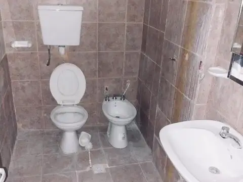 Galpon en Venta en Guemes, USD 99.000