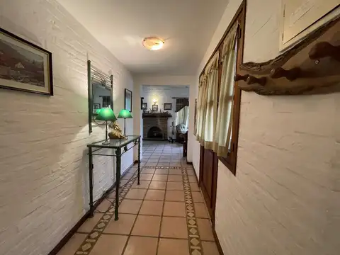 Casa en Venta con 4 cocheras