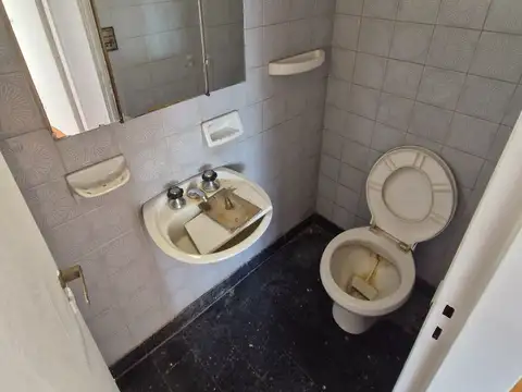 Av. Hipólito Yrigoyen 5000, Piso 9