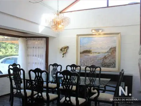 Casa 5 ambientes con 3 baños