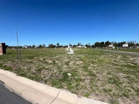 Lote en venta. Barrio Santa Sofia. Pilar del Este 100