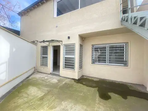 BERAZATEGUI APTO CREDITO 3 AMB  PATIO Y GARAGE