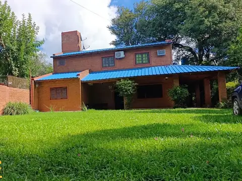 Av. Cazadores Correntinos 400